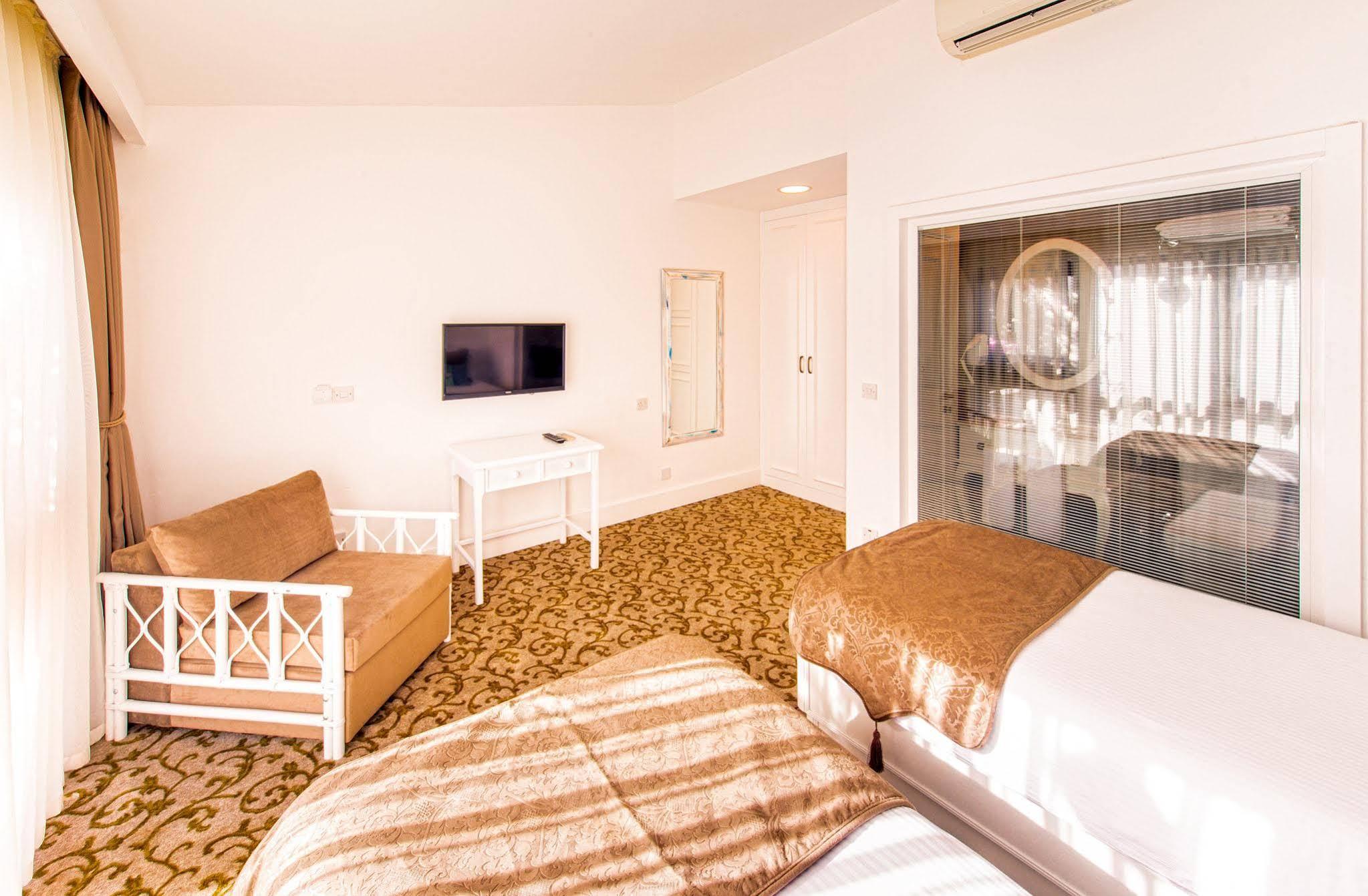 The Olive Tree Hotel Agios Epiktitos Ngoại thất bức ảnh