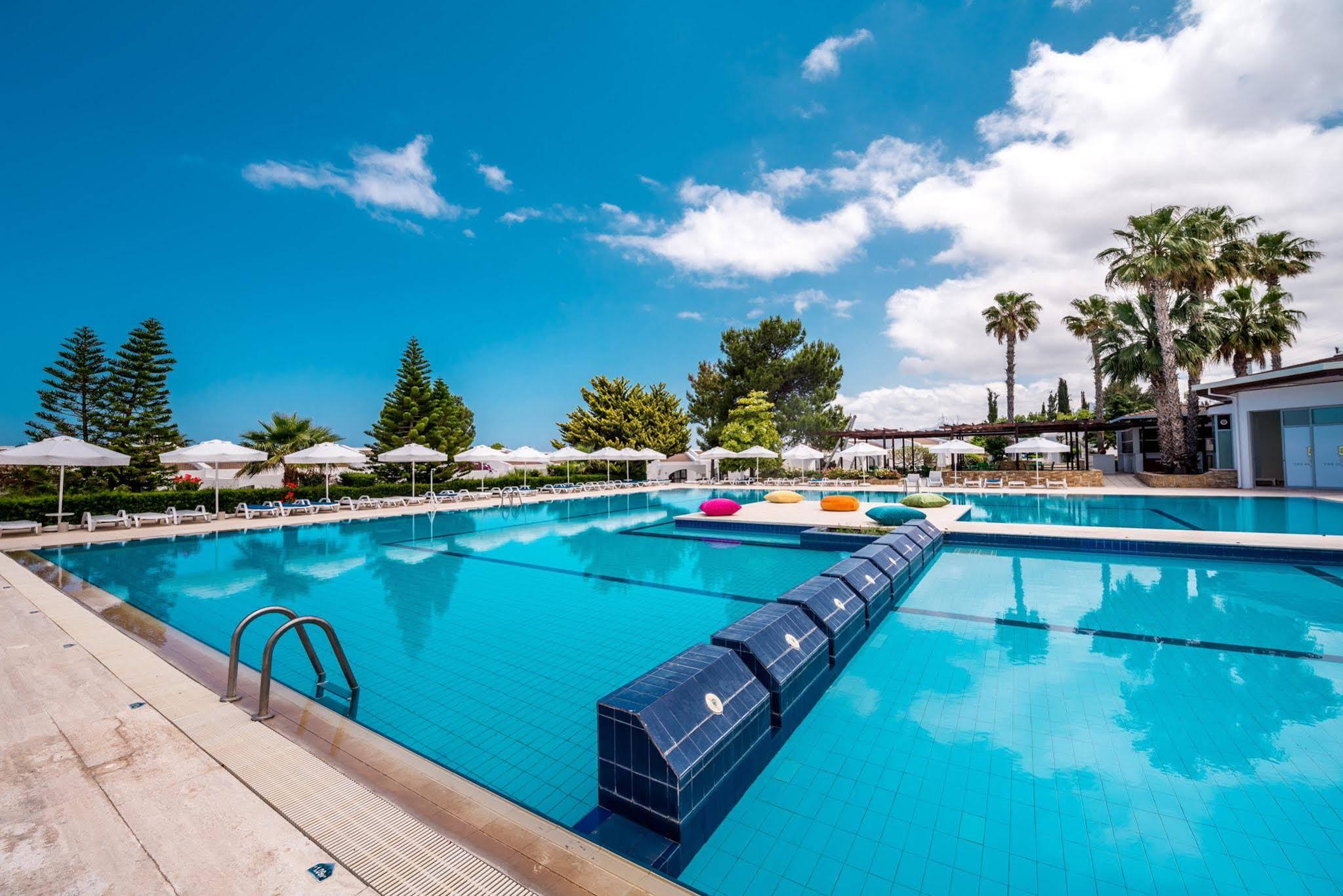 The Olive Tree Hotel Agios Epiktitos Ngoại thất bức ảnh